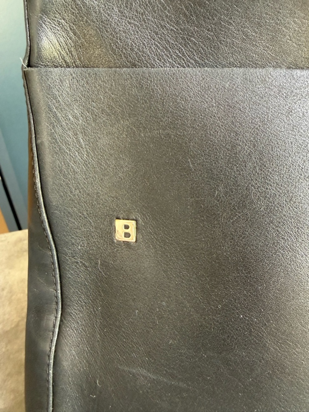 Bally Vintage Black Leather Tote and Shoulder Bag with Red Handles and Strap - Picture 4 of 15